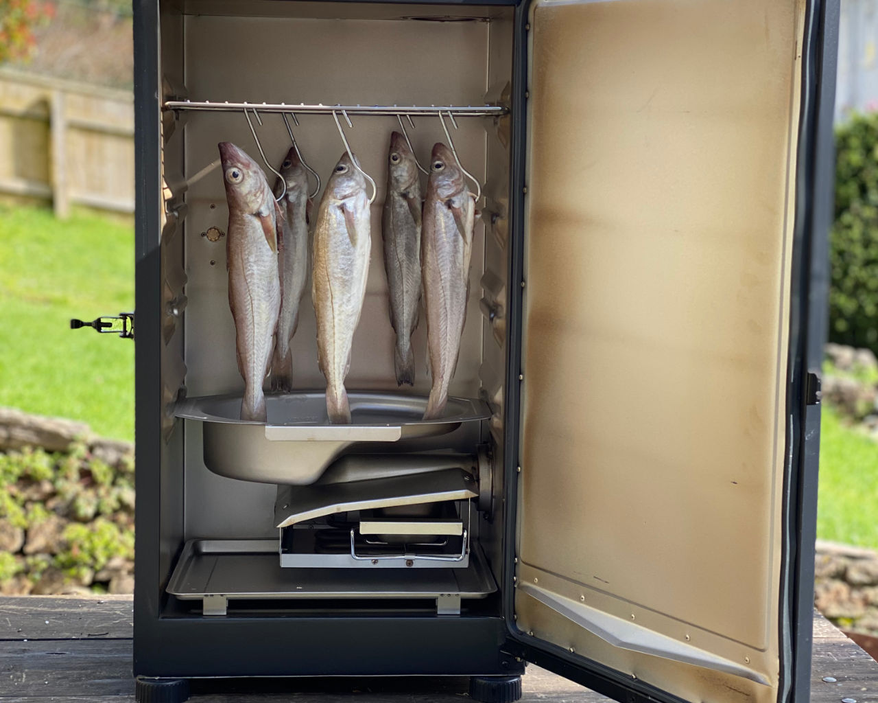 Mes 130b sales digital electric smoker