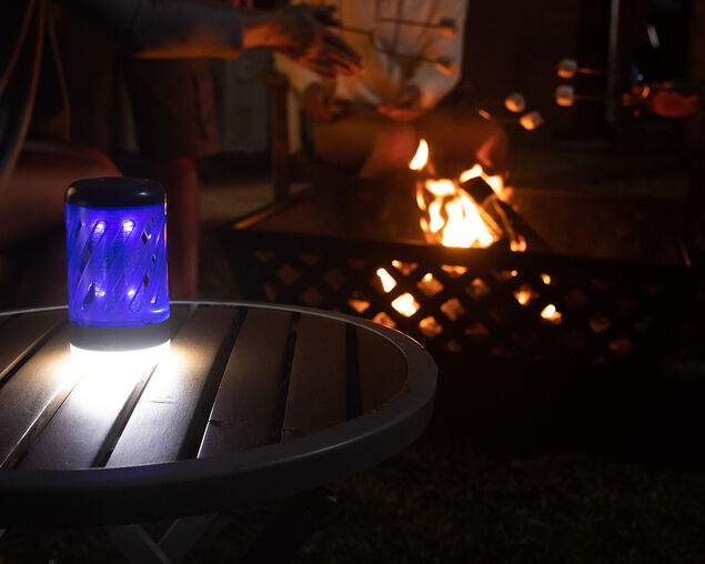 Skeeter Hawk Personal Bug Zapper & Lantern, , hi-res