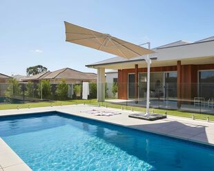 Kingston 2.5M Square Cantilever Umbrella - White