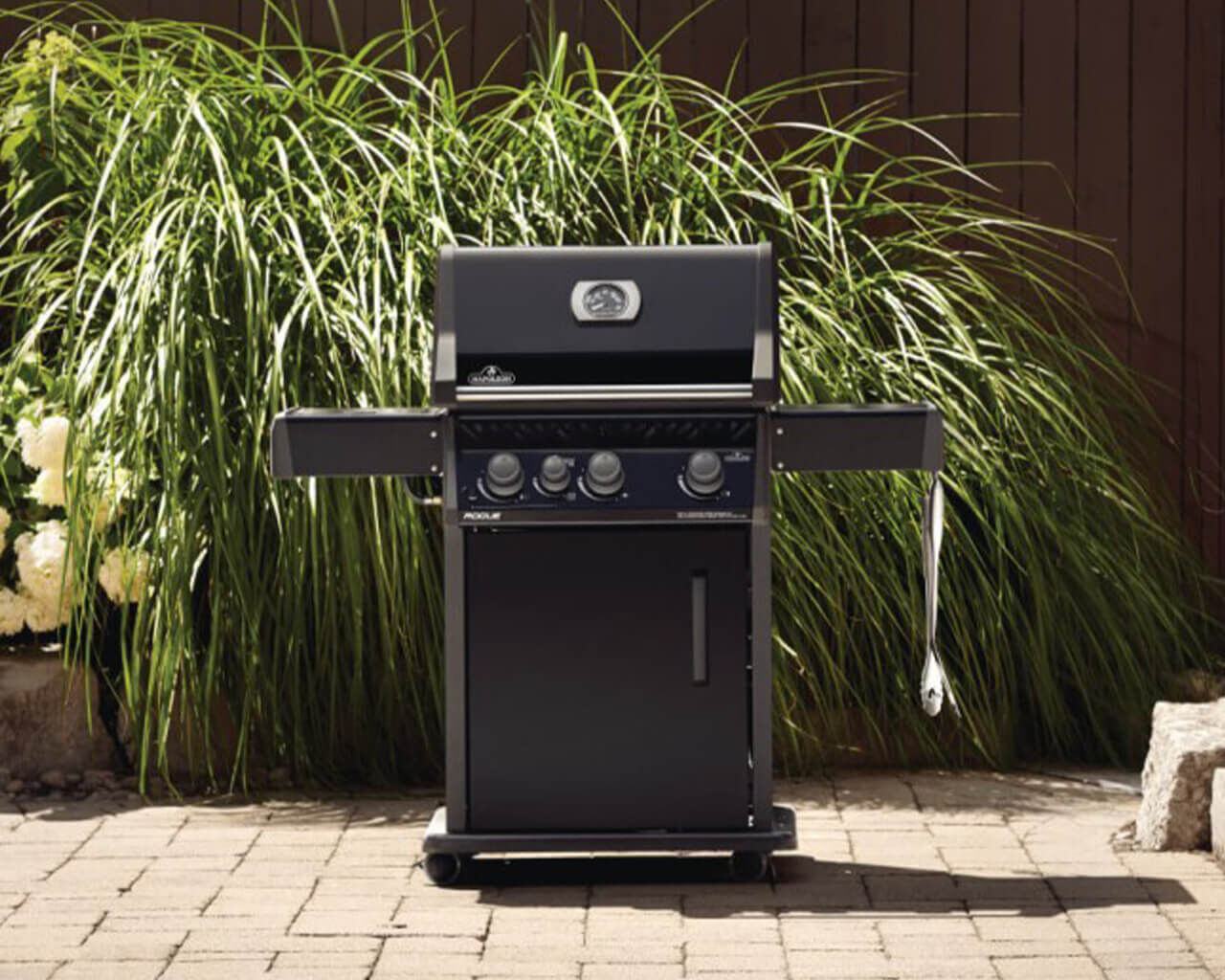 Buy Napoleon Rogue XT 425 3 Burner BBQ with Side Burner at
