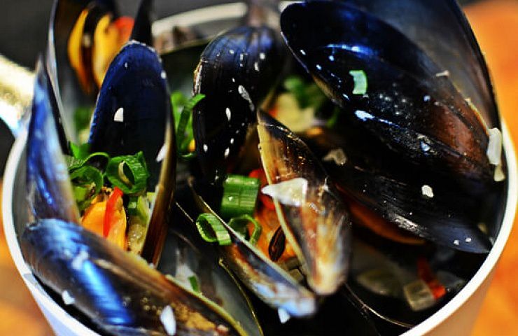 Chilli & Cider Mussels