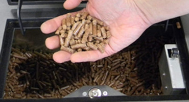 Barbeque Buying Guide Charcoal Pellets