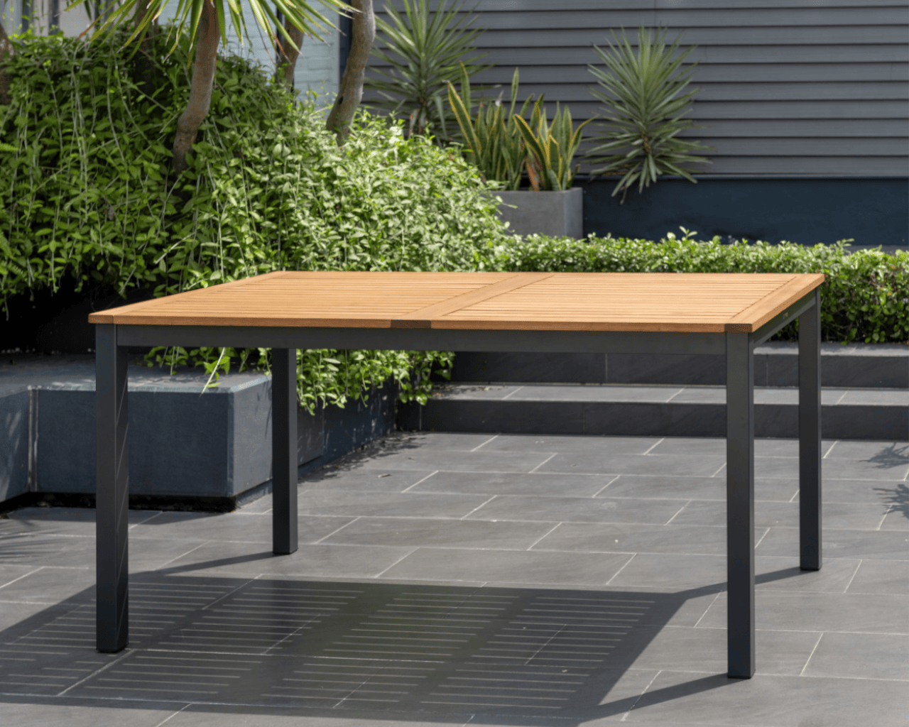 Lynx Dining Table - 152 x 89 cm, , hi-res image number null