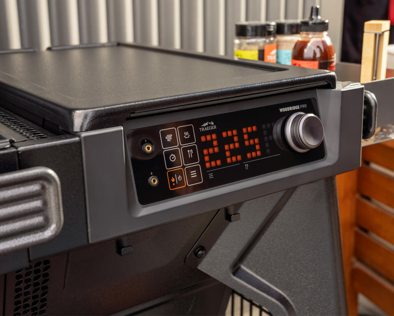 Traeger Woodridge Pro Pellet Grill & Smoker, , hi-res image number null