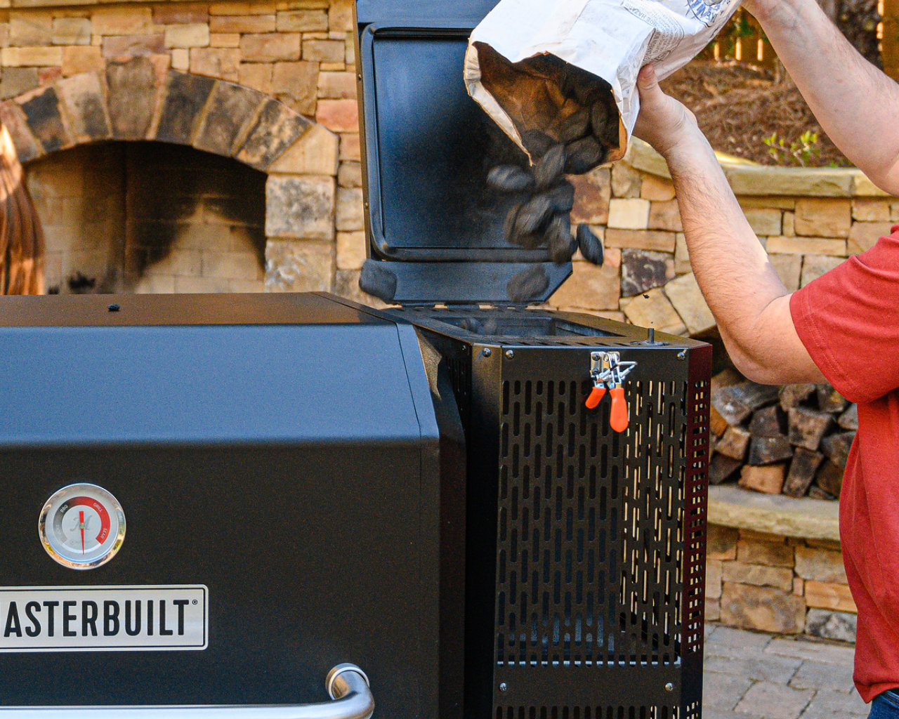 Masterbuilt Gravity Series 800 Digital Charcoal Grill + Smoker, , hi-res image number null